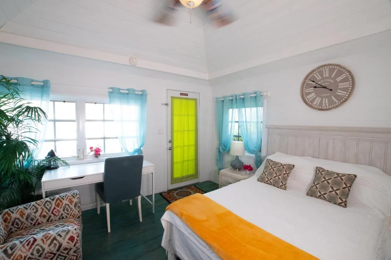 Daire Garden Cottage - At Orange Hill Nassau