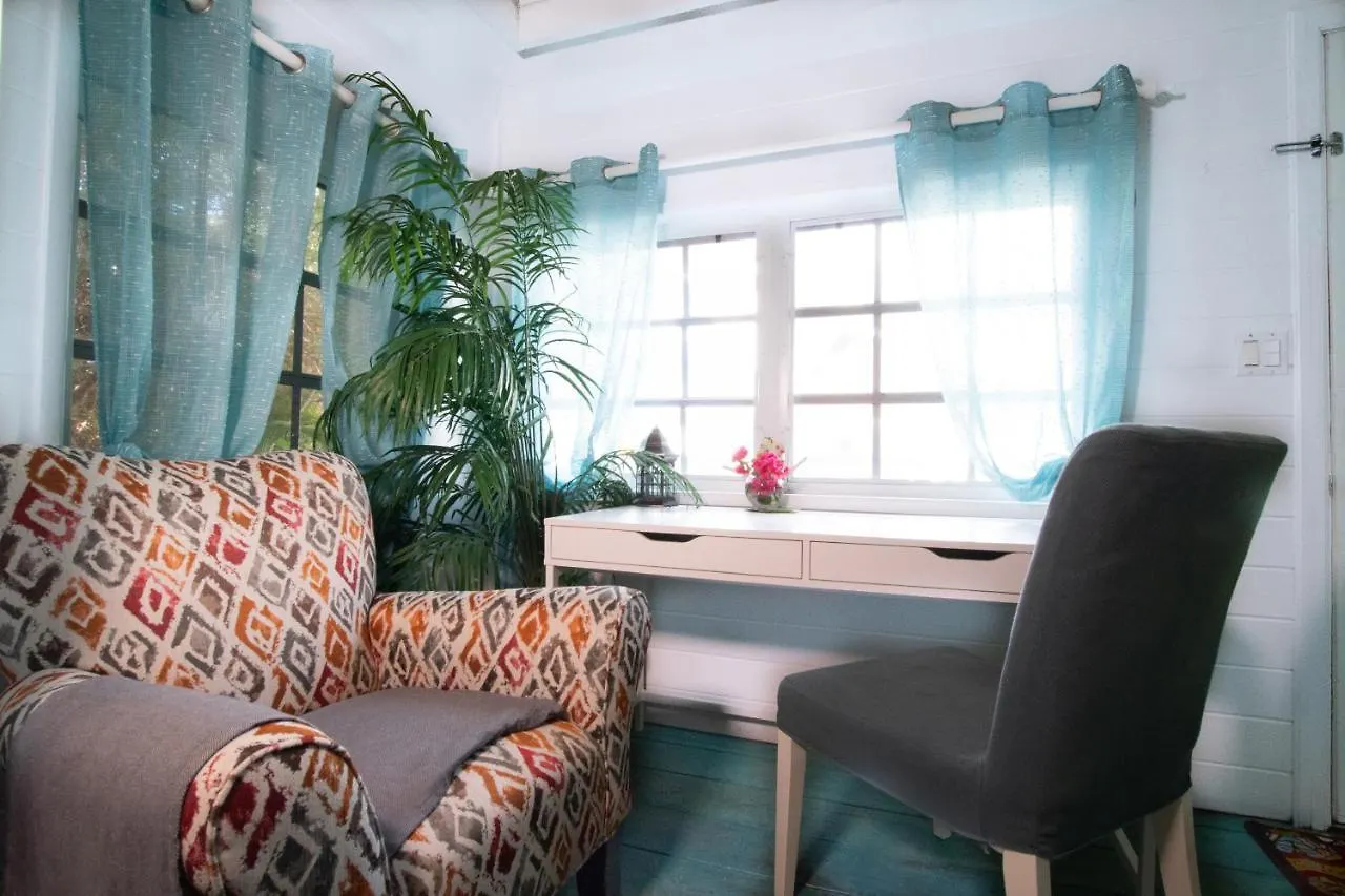 Daire Garden Cottage - At Orange Hill Nassau